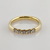 Ring aus Gold mit 5 Diamanten