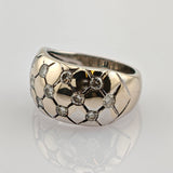 Ring aus Weißgold mit Diamanten
