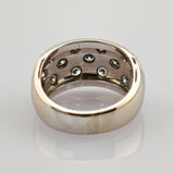 Ring aus Weißgold mit Diamanten