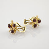 Elegantes Granat-Schmuckset aus Gold, bestehend aus Ring und Ohrclips, um 1970