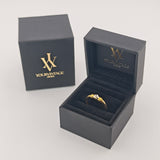 Feiner Goldring mit Diamant