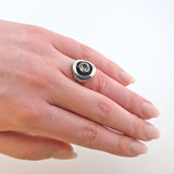 Mid-Century Silberring mit klarem Quarz um 1960
