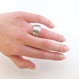 Schlichter Bandring aus Silber um 1980