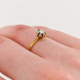 Klassischer Solitär-Ring aus Gold mit 0,15 ct Diamant