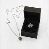 Klassisches Weißgold Set mit Diamanten mit Kette, Anhänger und Ring