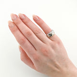 Ring aus Weißgold mit Diamanten