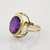 Eleganter Statement-Ring aus Gold mit Amethyst in Ovalschliff
