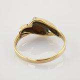 Zeitloser Goldring mit Diamant und Rubinen