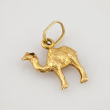 Charmanter Kamel-Anhänger aus Gold
