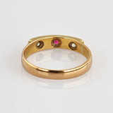 Antiker Goldring mit Rubin und Diamanaten