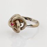 Weißgoldring mit Rubin