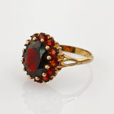 Vintage-Goldring mit Granatblüte