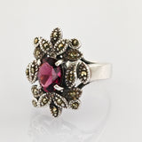 Vintage Silberring mit violettem Glasstein & filigraner Ornamentfassung aus den 1950er Jahren