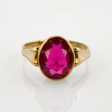 Goldring mit Rubin oval elegant um 1960