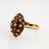 Goldring mit Granatbesatz oval Traubenform um 1970